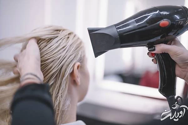راههای ماندگاری بیشتر رنگ مو سشوار کشیدن